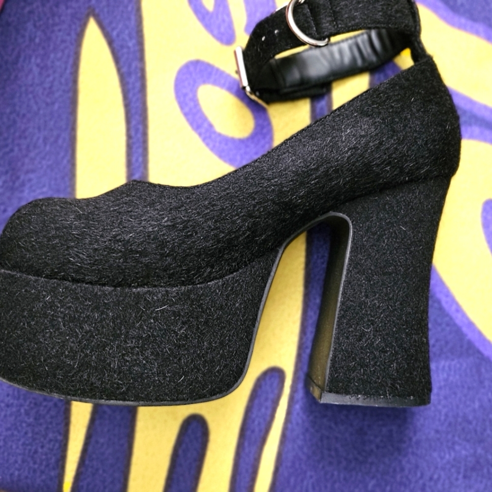 *SOLD* Sugar Thrillz - Feline Good Platform Heels